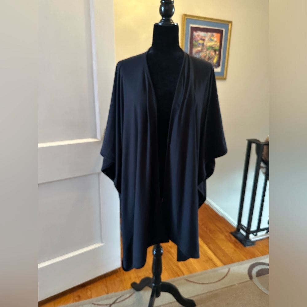Balance Collection stretchy cape - Picture 13 of 13